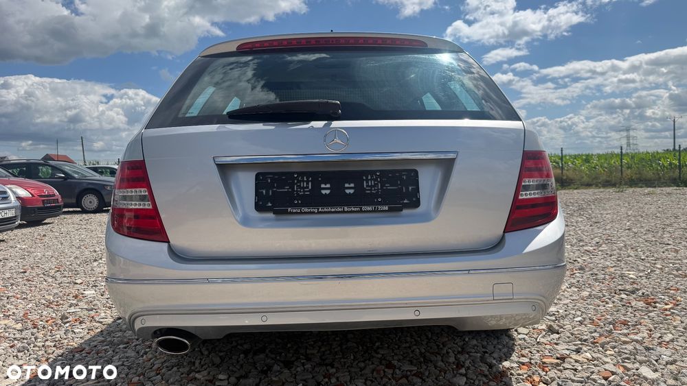 Mercedes-Benz Klasa C 220 CDI BlueEff Avantgarde - 33