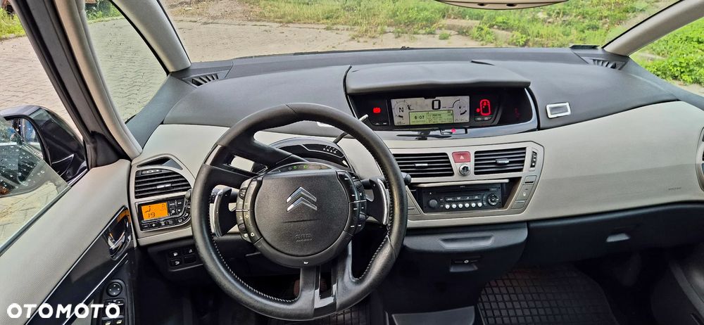Citroën C4 Picasso 2.0 HDi Impress Exclusive - 17