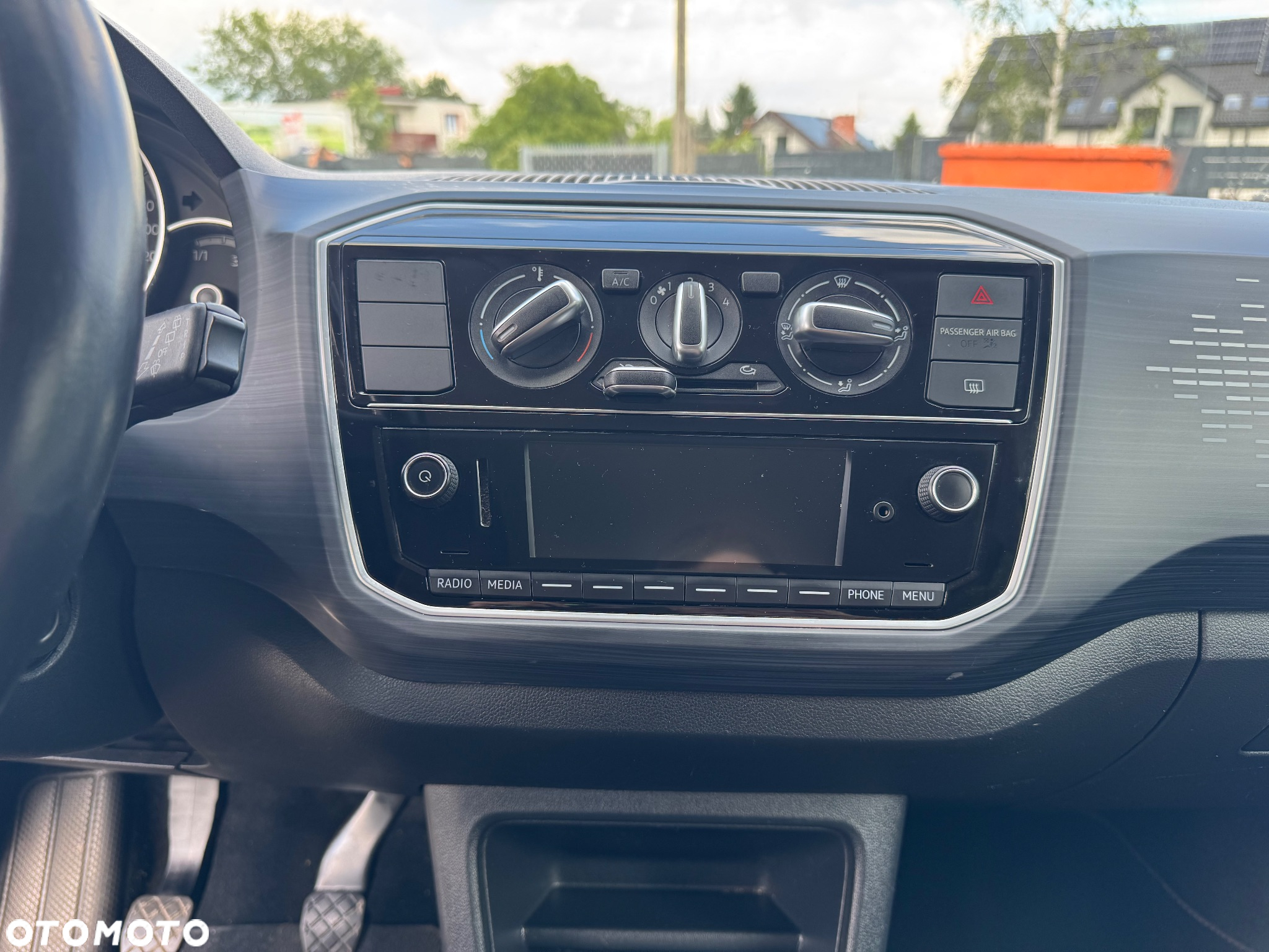 Volkswagen up! sound - 14