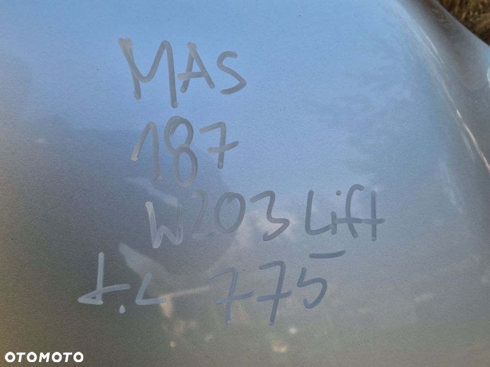 MERCEDES W203 LIFT KOMBI 775 MASKA POKRYWA SILNIKA/ BEZ GRILLA! - 2