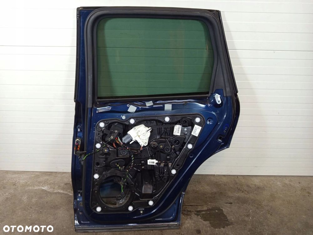 DRZWI PRAWY TYŁ PRAWE TYLNE PORSCHE CAYENNE 7P II LM5X - 7