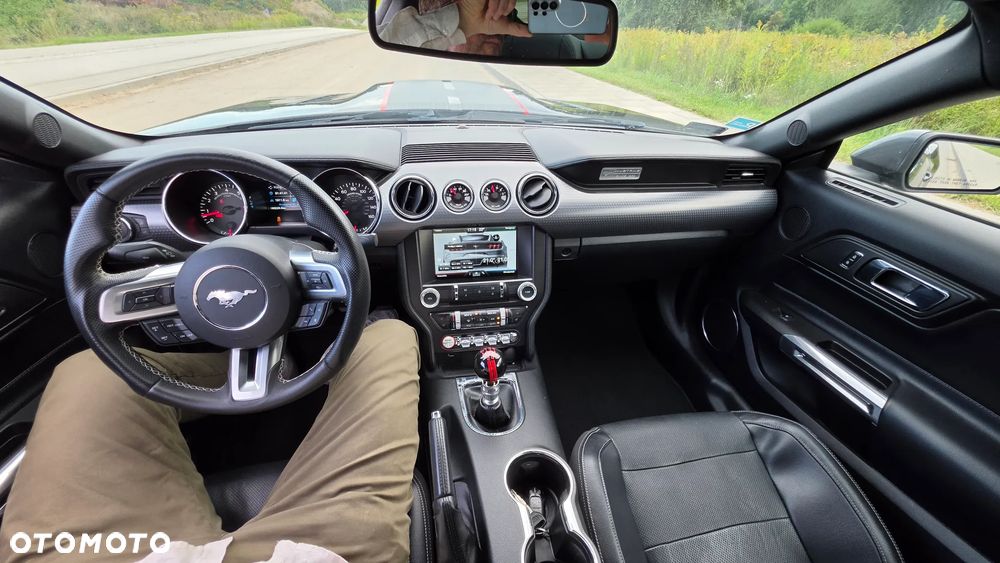 Ford Mustang 5.0 V8 GT - 9
