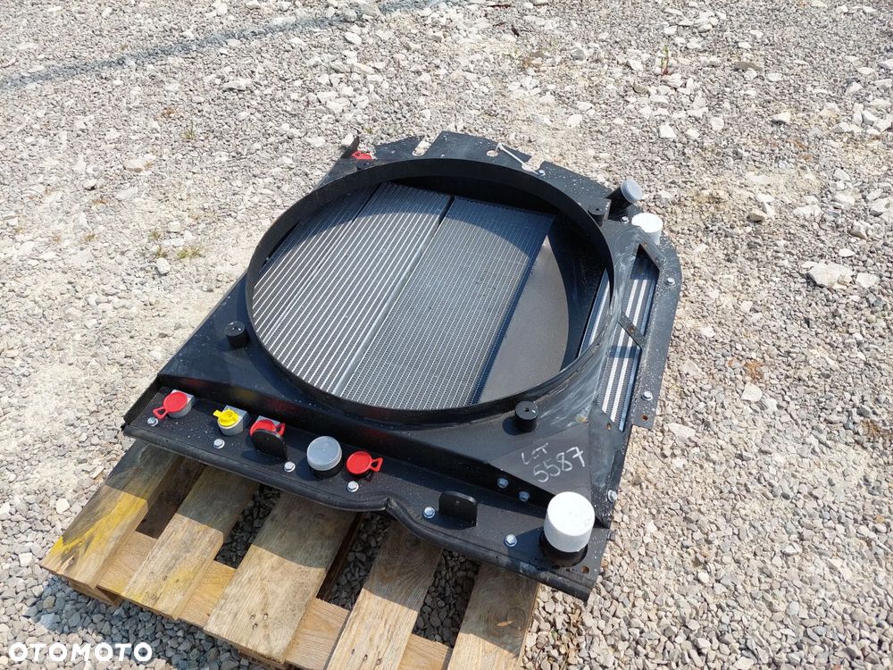 Chłodnica cieczy oleju wody zespół chłodnic intercooler Manitou MLT 733, 933, 1033 630, 730 - 25