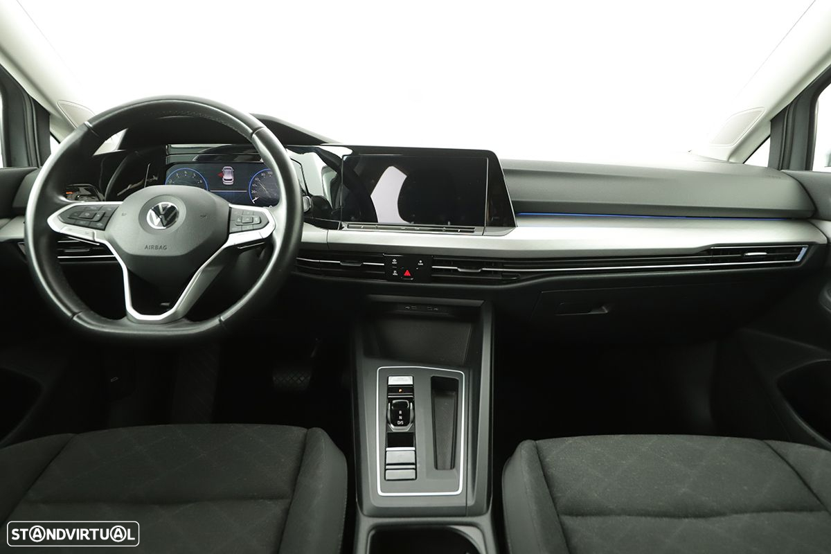 VW Golf 1.0 eTSI Life DSG - 8