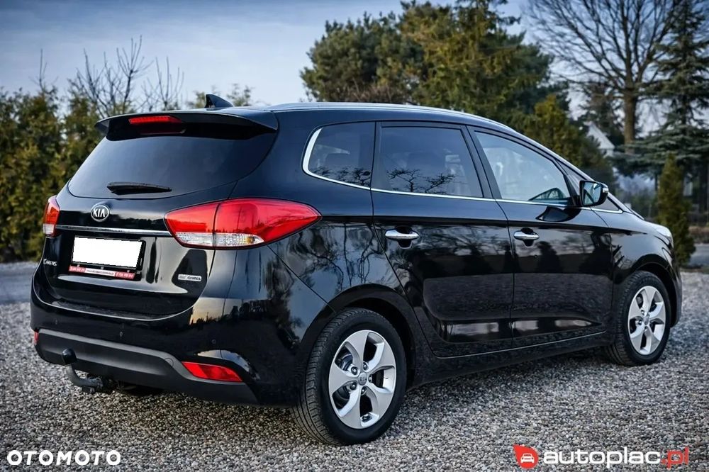 Kia Carens 1.6 GDI Dream Team Edition - 4