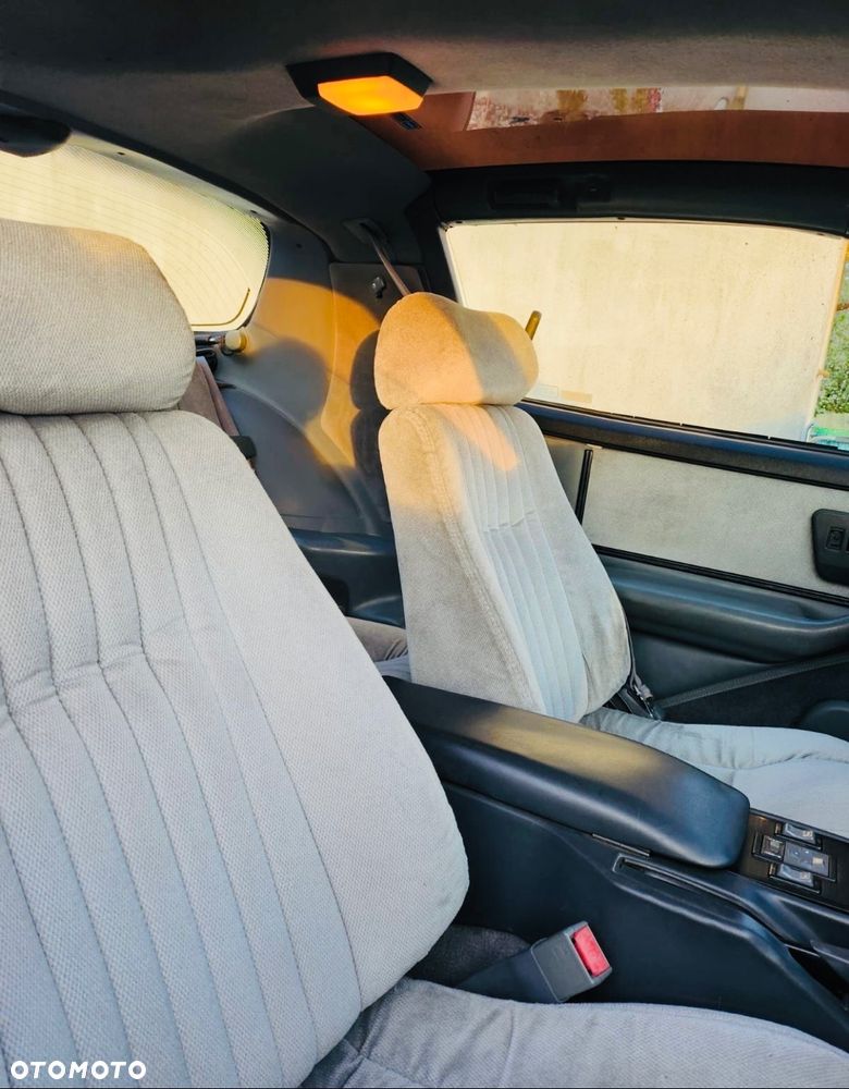 Pontiac Firebird - 9