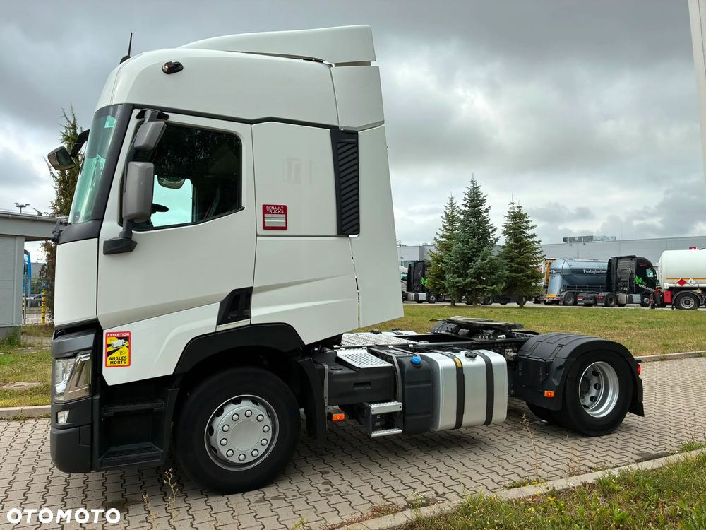 Renault T480 Sleeper Cab - 7