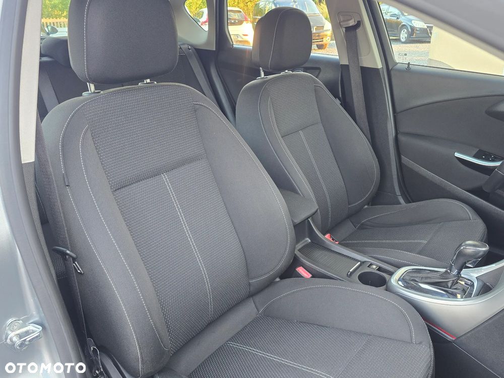 Opel Astra 2.0 CDTI Cosmo - 23