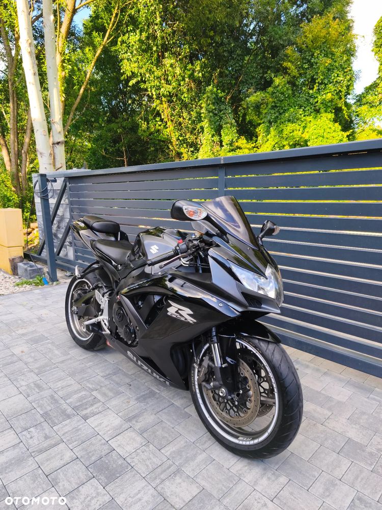 Suzuki GSX-R - 16