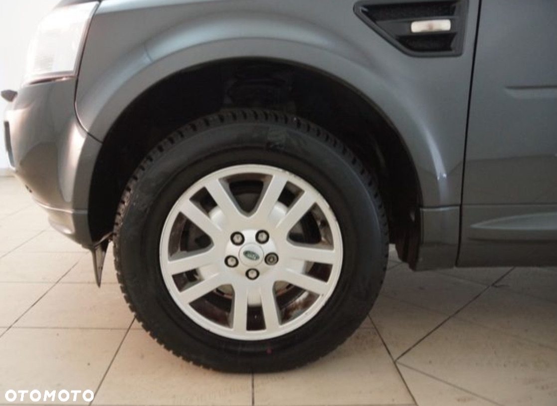 Land Rover Freelander II 2.2 sD4 HSE - 3