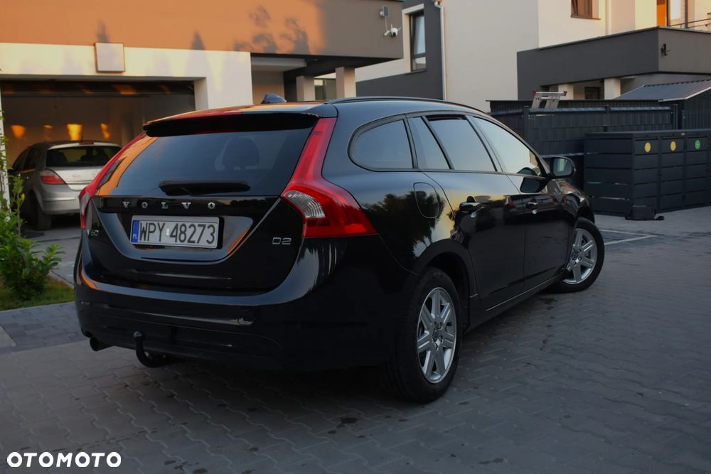 Volvo V60 D2 Momentum - 3