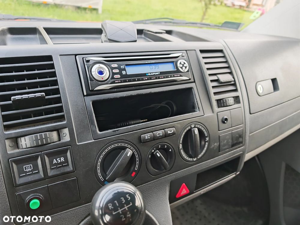 Volkswagen Transporter - 11