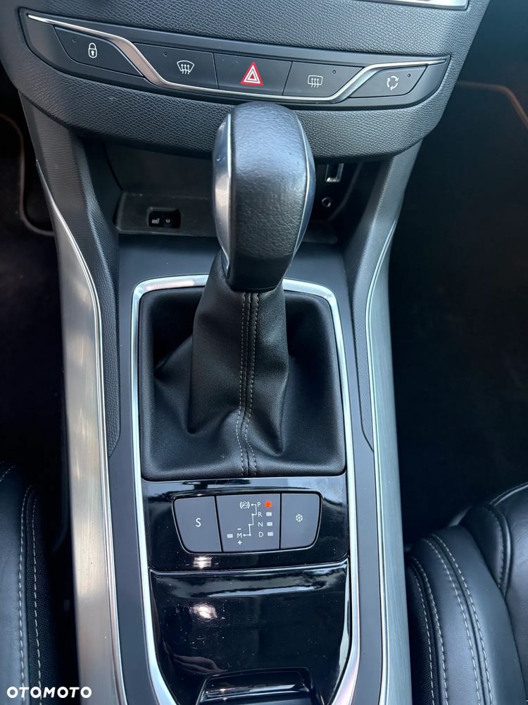 Peugeot 308 BlueHDi FAP 150 Stop&Start Automatik Allure - 17