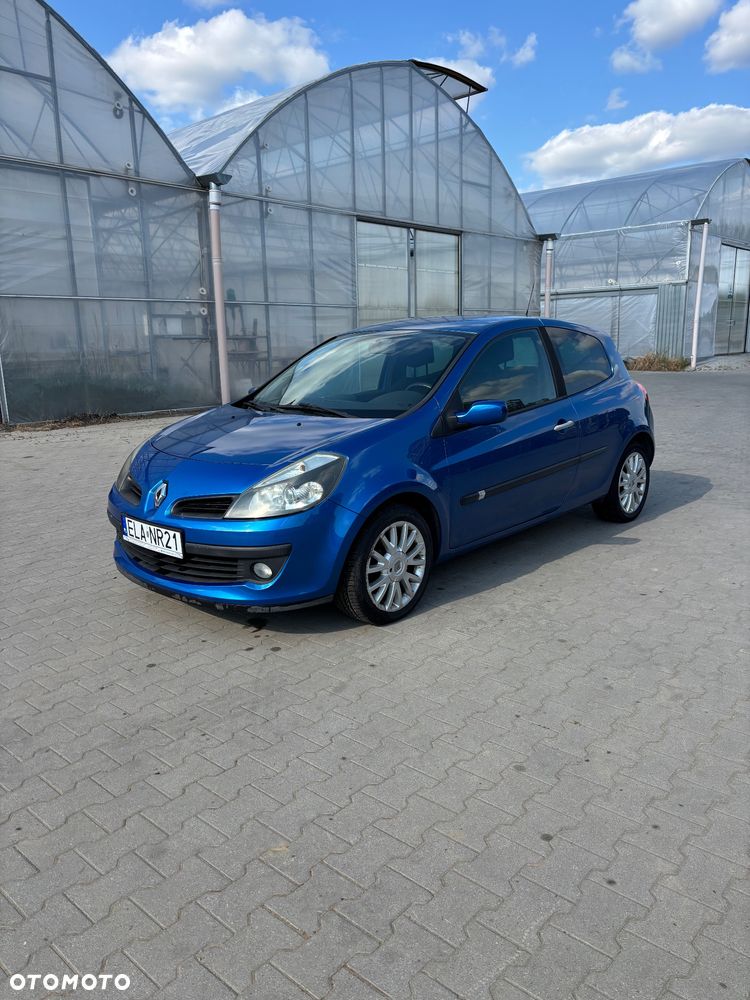 Renault Clio - 2
