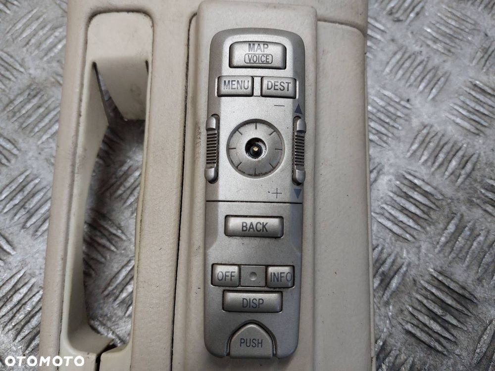PANEL STEROWANIA TOYOTA AVENSIS T25 86825-20010 - 2