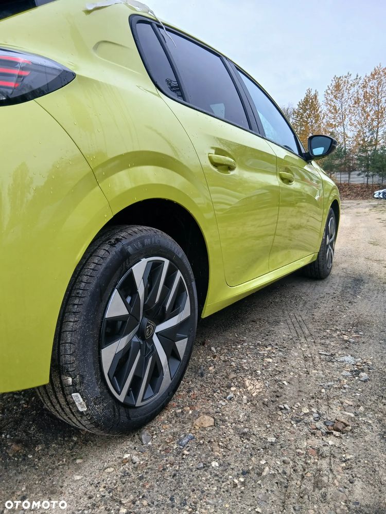 Peugeot 208 1.2 PureTech Business S&S - 9