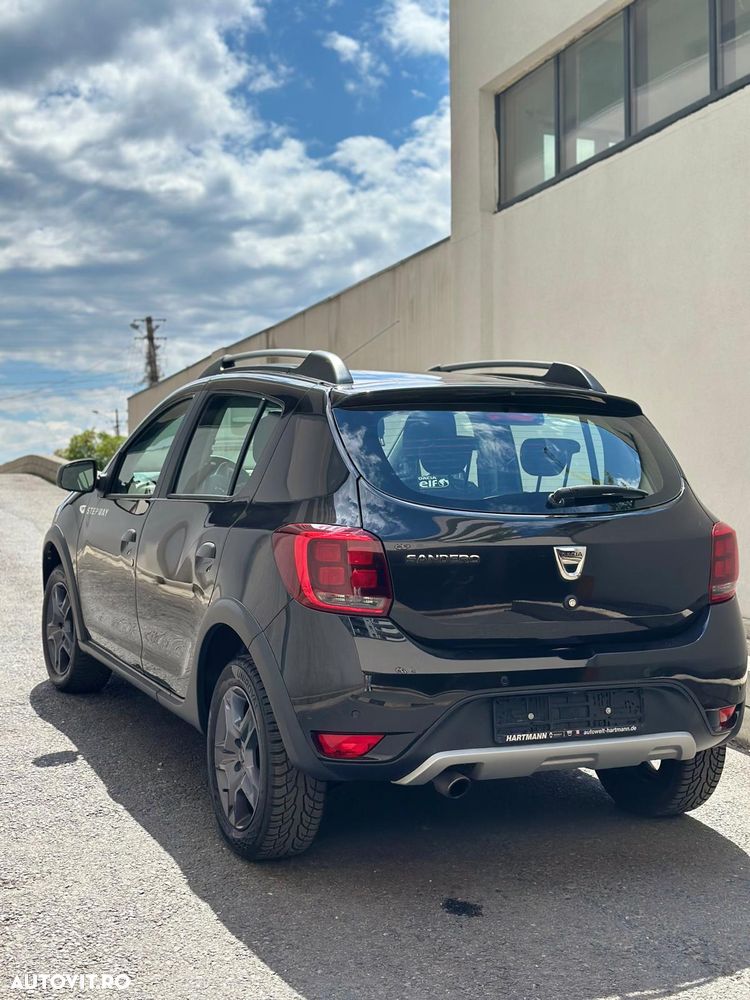 Dacia Sandero Stepway TCe 90 (S&S) Celebration - 3