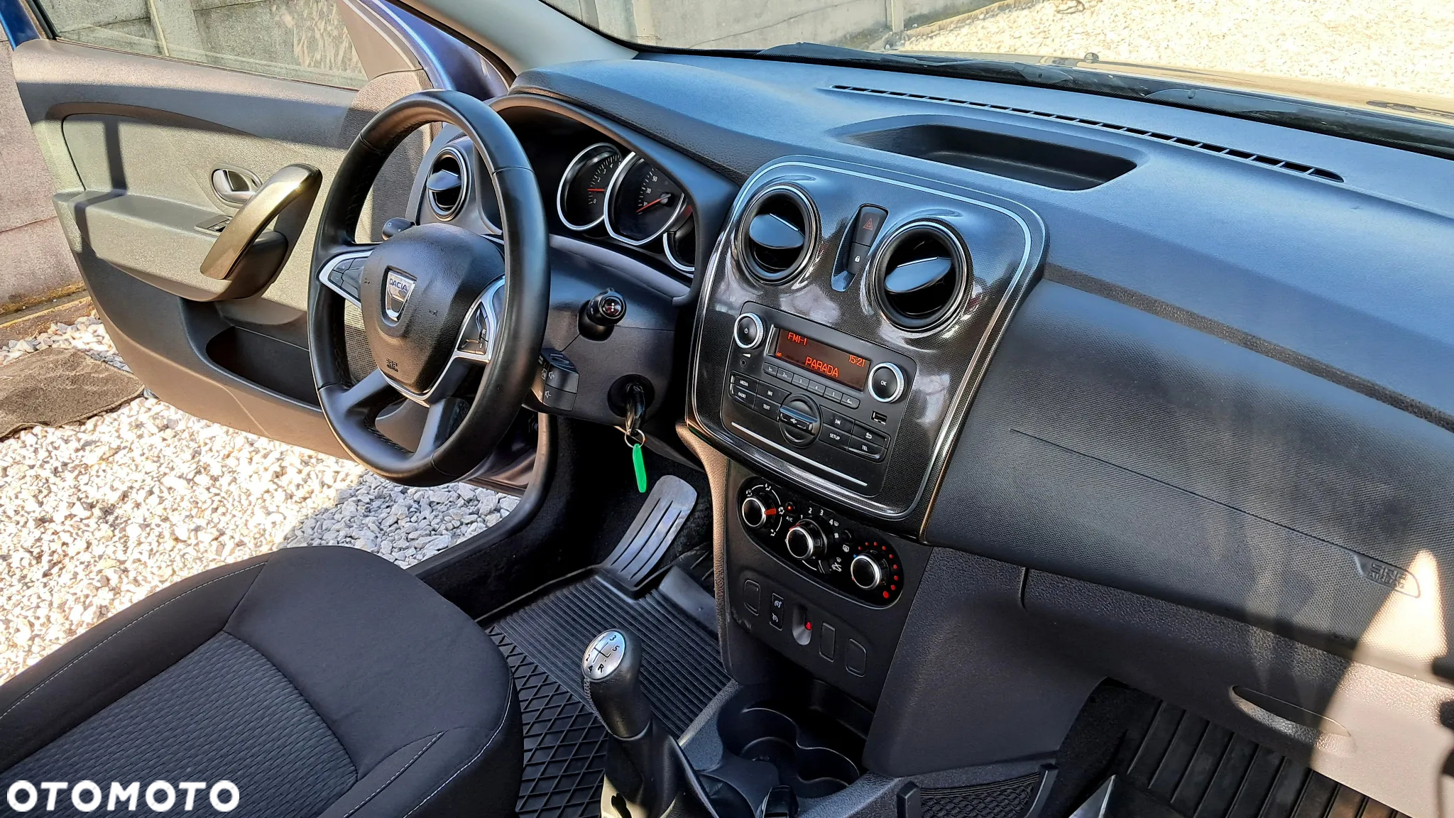 Dacia Sandero SCe 75 Essential - 19