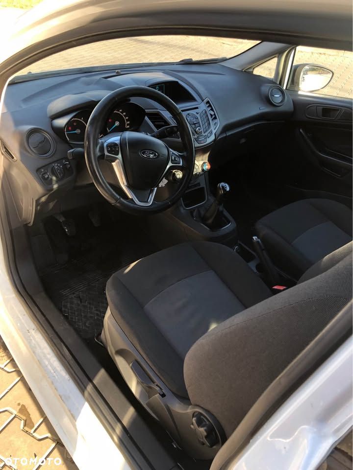 Ford Fiesta 1.5 TDCi Titanium - 10