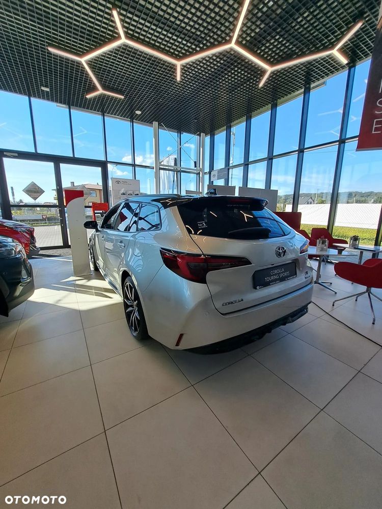 Toyota Corolla 1.8 Hybrid GR Sport - 4