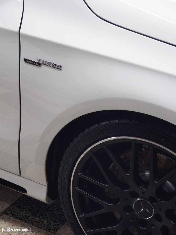 Mercedes-Benz A 45 AMG 4-Matic - 8
