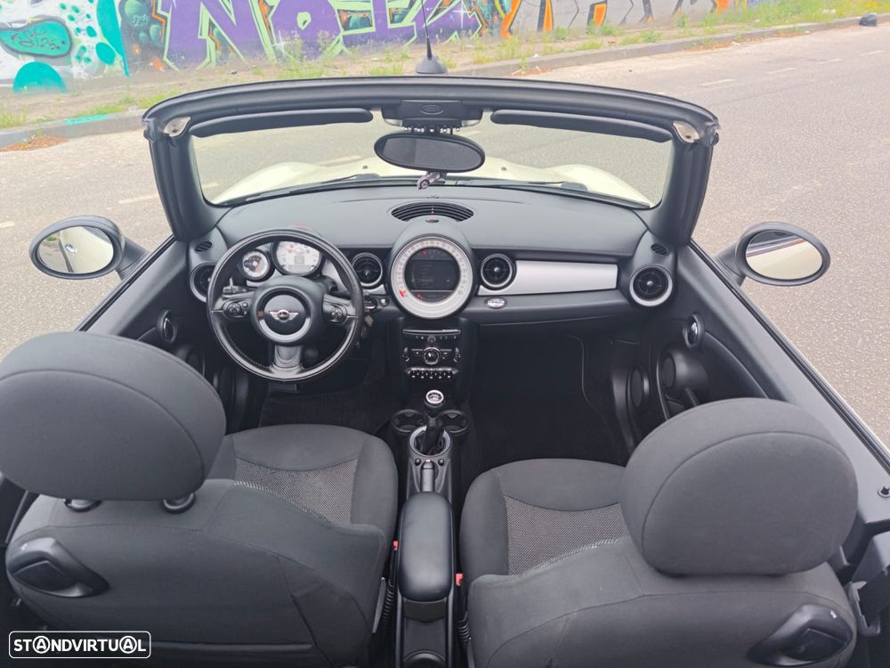 MINI Cabrio Cooper D - 13