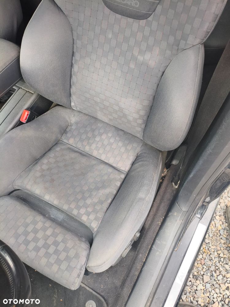Audi A6 Avant 2.4 - 10