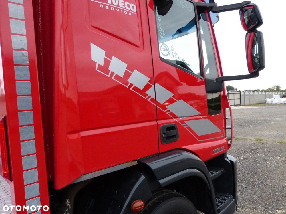 Iveco EUROCARGO 120E22 / 150E22 POMOC DROGOWA / SPECJALNY / AUTOLAWETA / DMC 11.990 KG / ŁAD. 6.700 KG / DŁ. 6.80 M - 24