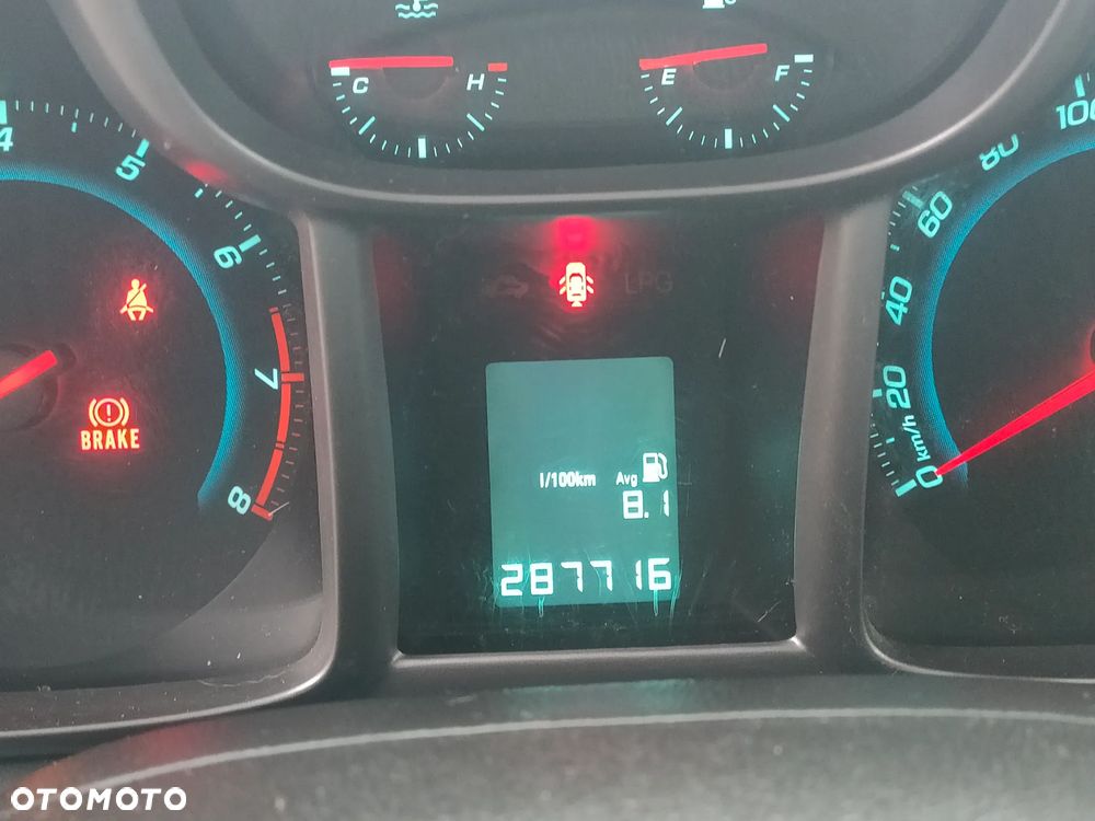 Chevrolet Orlando 1.8 LS+ - 13