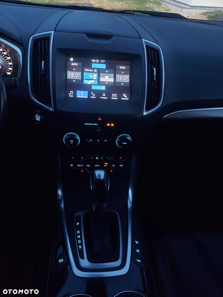 Ford S-Max 2.0 TDCi Titanium PowerShift - 23