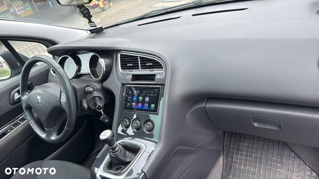 Peugeot 5008 155 THP Family Plus - 24