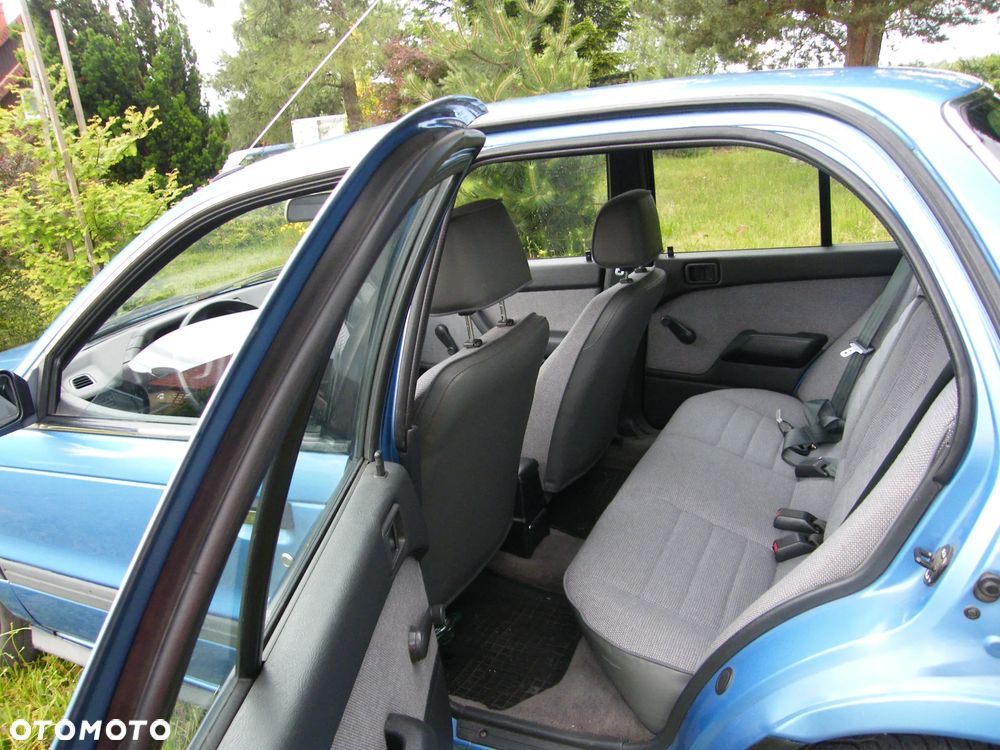 Mitsubishi Lancer - 11