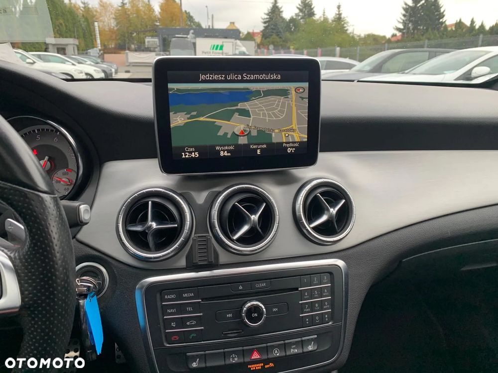 Mercedes-Benz CLA Shooting Brake 180 7G-DCT AMG Line - 9