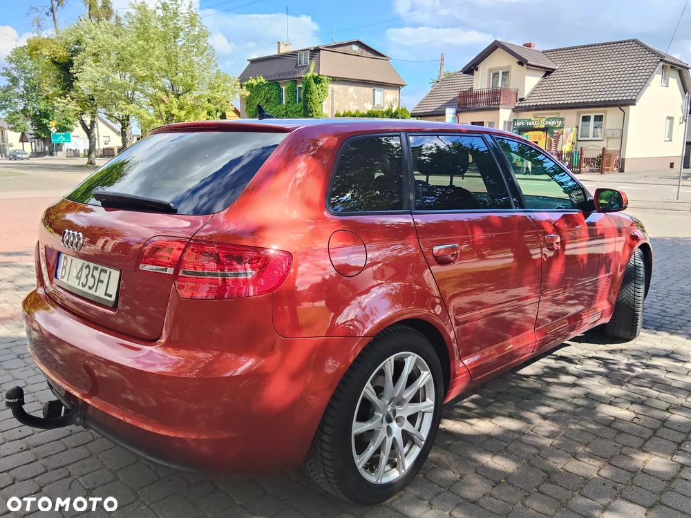 Audi A3 Sportback 1.6 TDI DPF S tronic Ambiente - 18