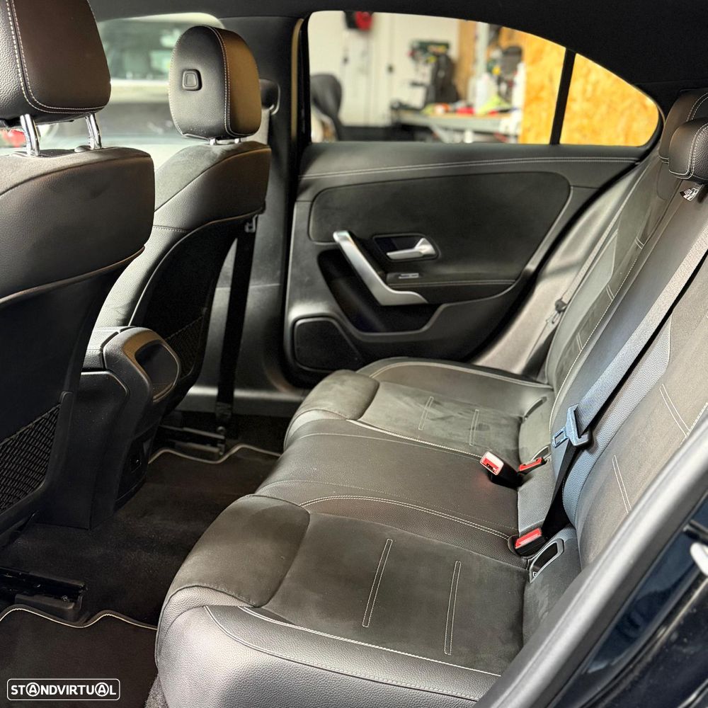 Mercedes-Benz A 250 Limousine e 8G-DCT AMG Line - 13