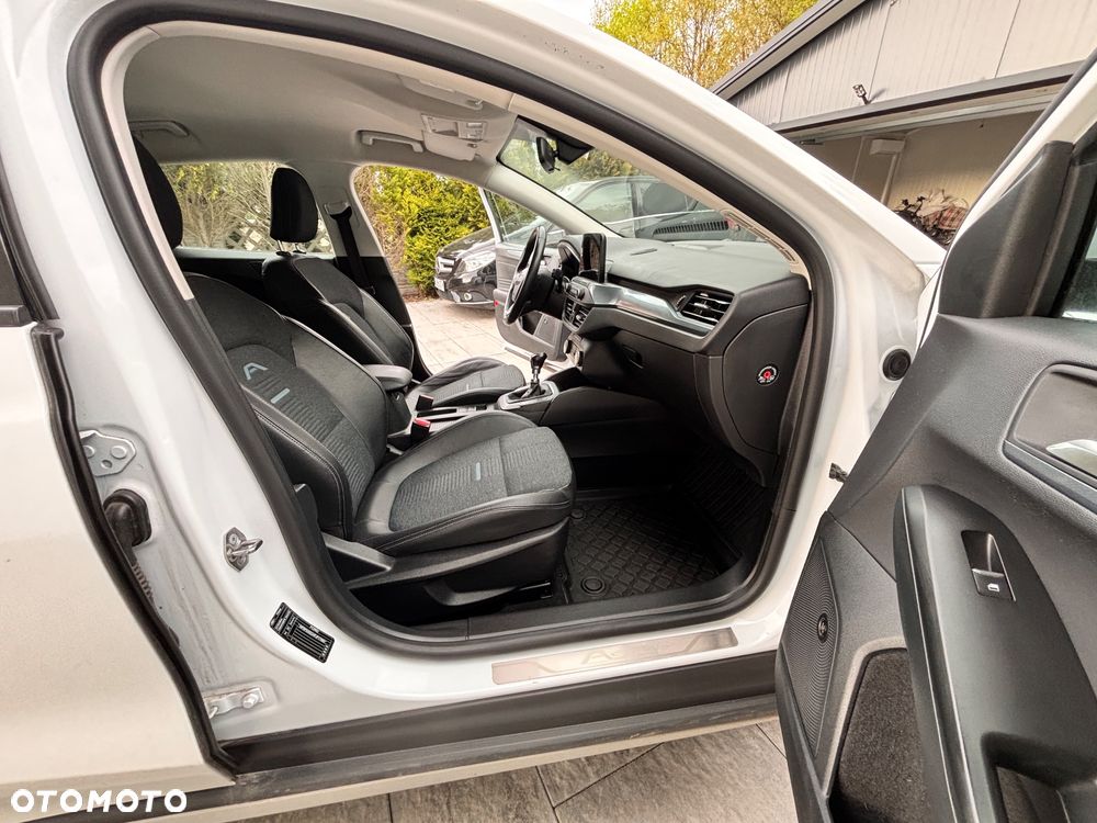Ford Focus SW 2.0 EcoBlue S&S ACTIVE - 21
