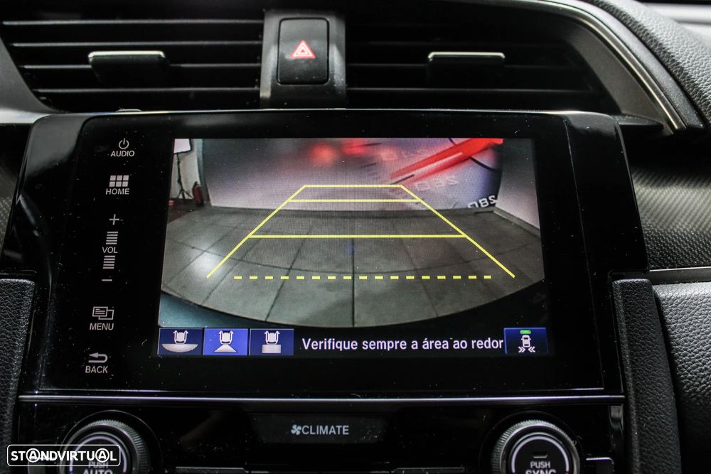 Honda Civic 1.0 i-VTEC Executive Premium - 19