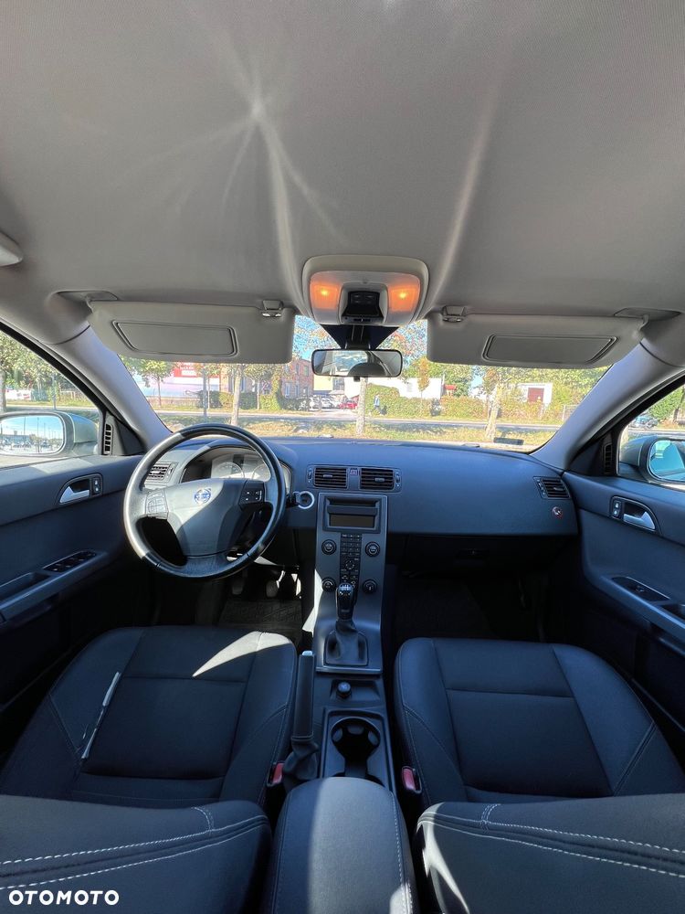 Volvo S40 1.8 Momentum - 13