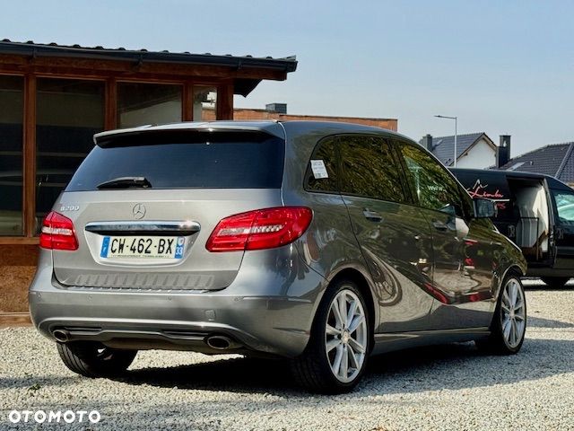 Mercedes-Benz Klasa B 200 7G-DCT AMG Line - 2