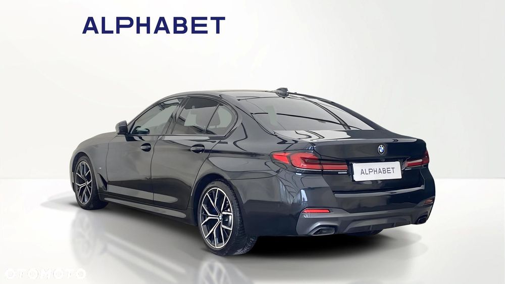 BMW Seria 5 540d xDrive mHEV M Sport sport - 3
