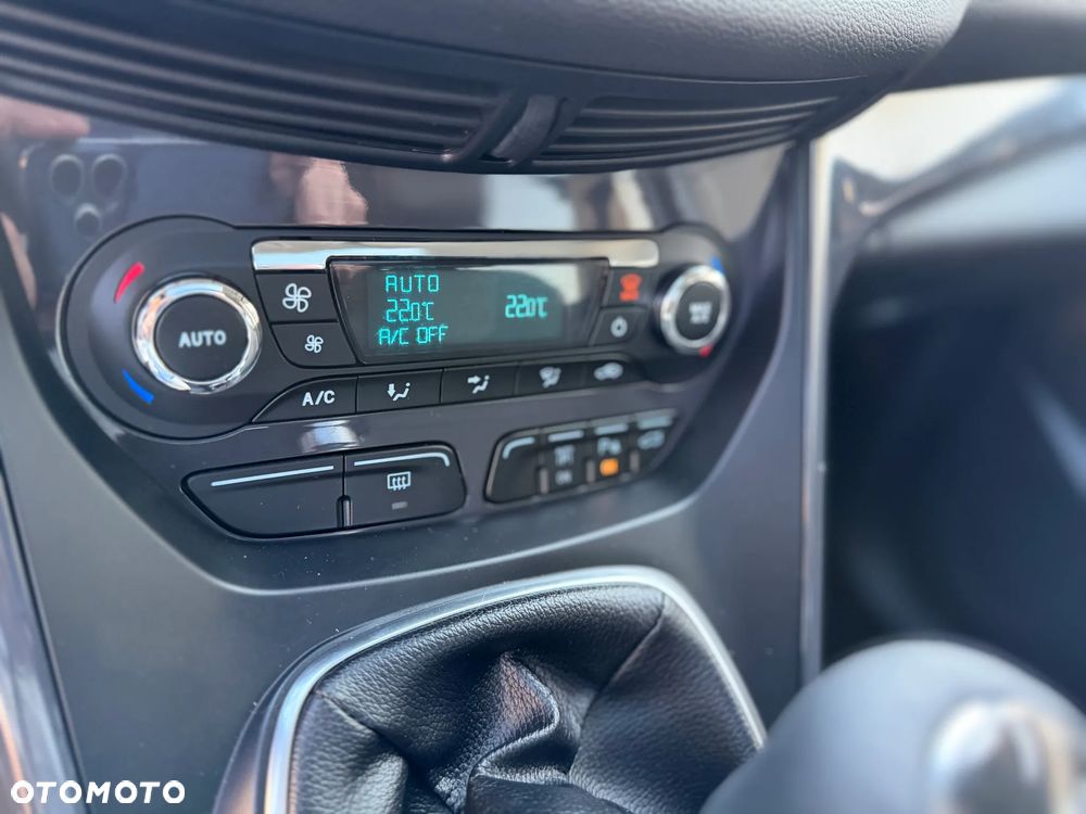 Ford Kuga 2.0 TDCi 4WD Titanium Plus - 28