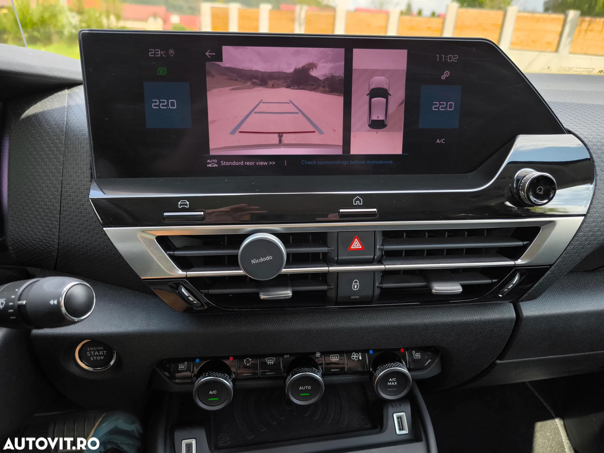 Citroën C4 BlueHDi 130 Stop&Start EAT8 SHINE - 27