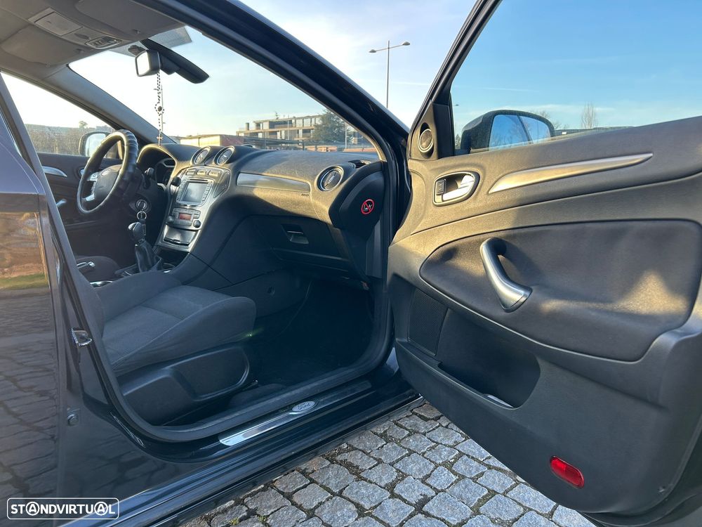 Ford Mondeo SW 1.8 TDCi Titanium - 9