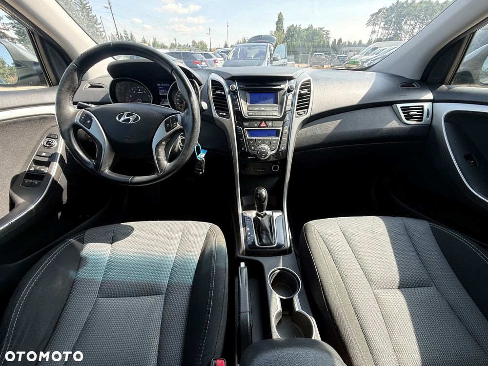 Hyundai i30 1.6 Automatik Style - 9