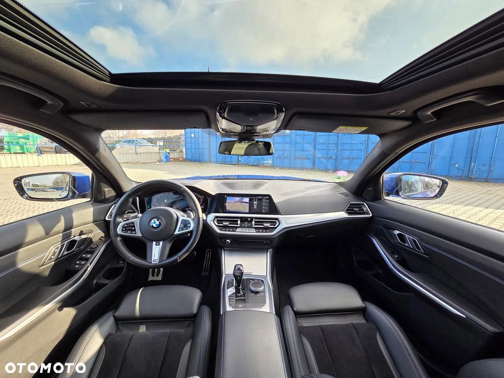 BMW Seria 3 330i xDrive M Sport sport - 33