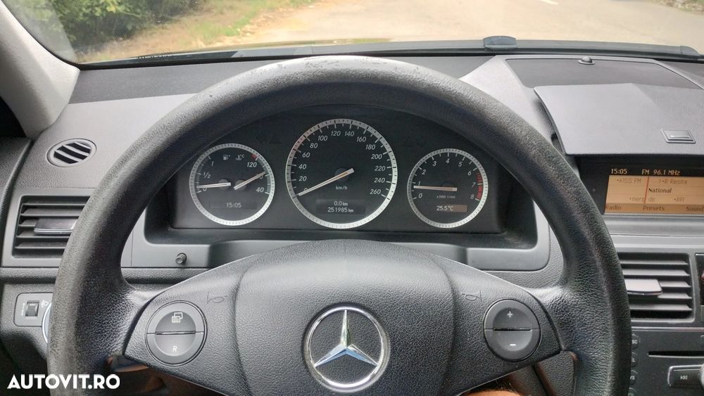 Mercedes-Benz C 200 Avantgarde Edition - 8