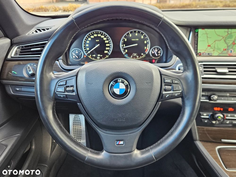 BMW Seria 7 750i xDrive Edition Exclusive - 18