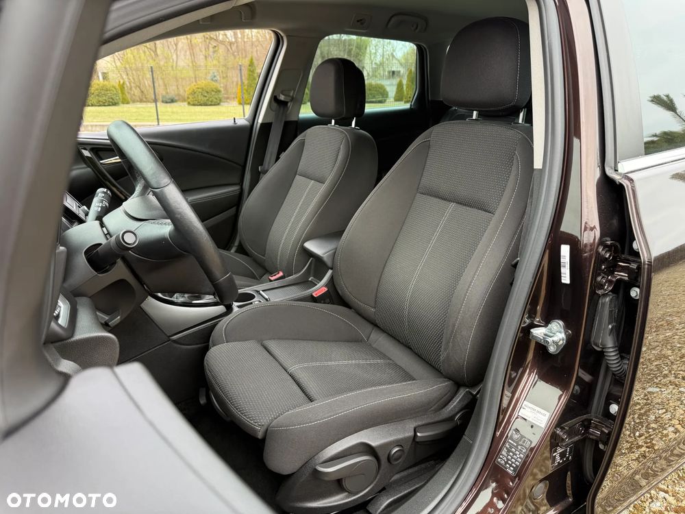 Opel Astra 1.4 T Cosmo - 4