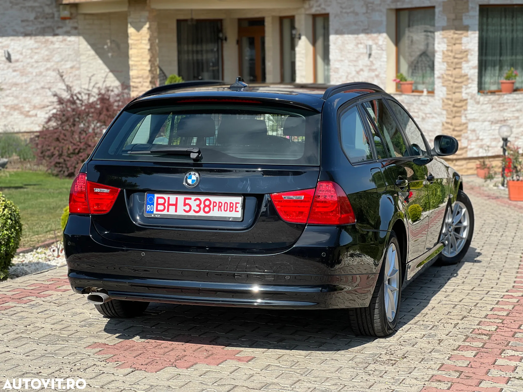 BMW Seria 3 318d DPF Touring - 3