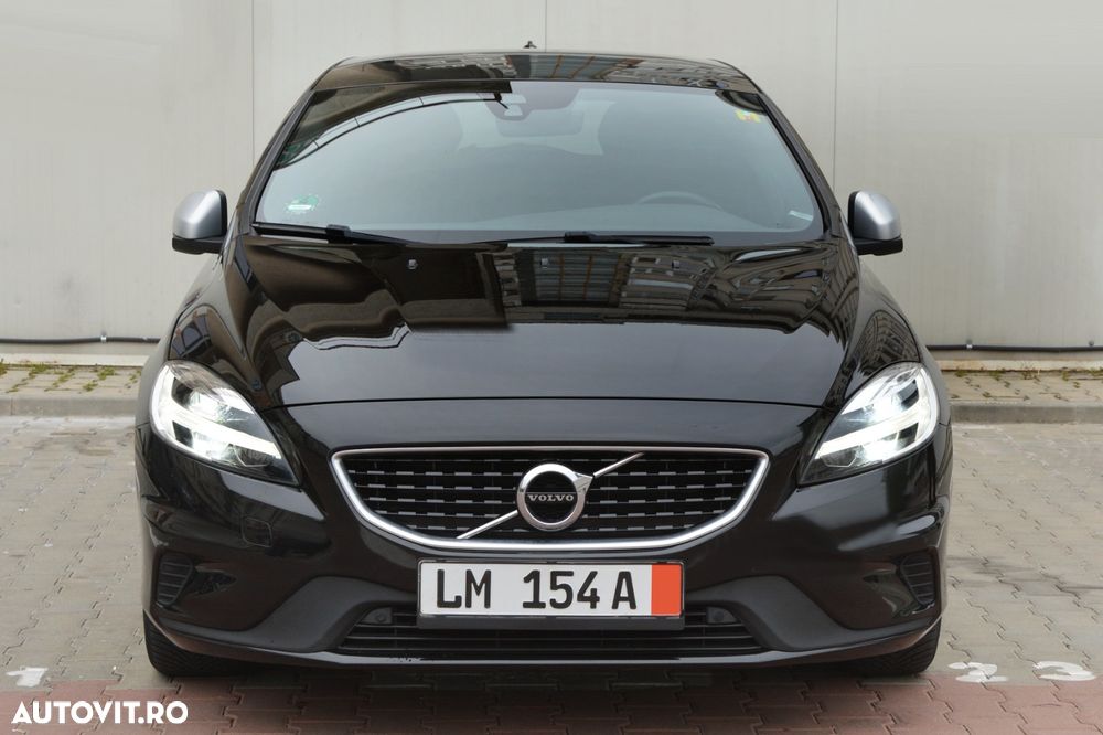 Volvo V40 D3 Aut. R-Design - 16